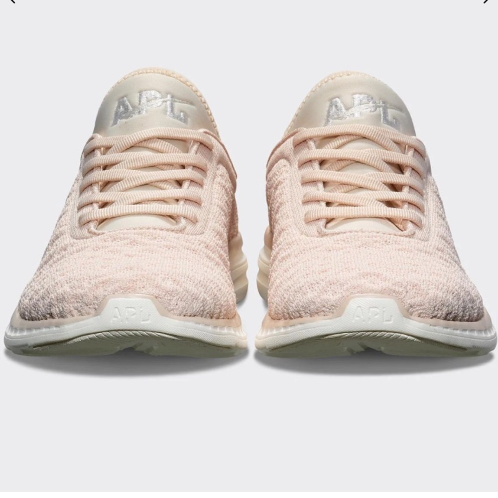 ❌SOLD❌ 🎉2 HPs NIB NWT APL TECHLOOM PHANTOM Rare Pastel Pink Beach Ivory SNEAKER - Picture 2 of 8